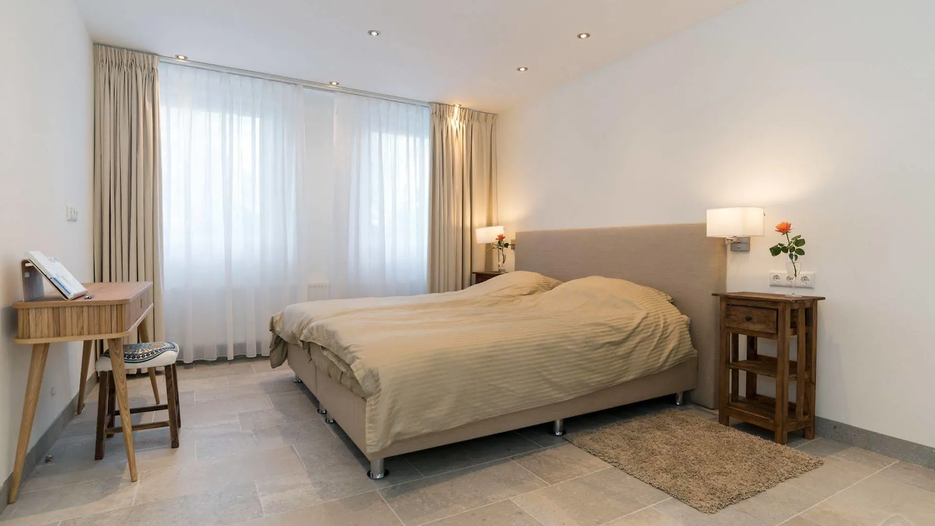 **  Hotel Plantage - Digital Access Amsterdam Netherlands