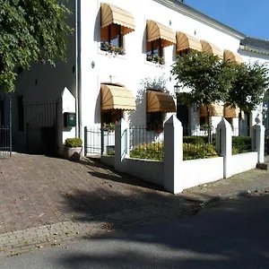 https://ricos-vakantiewoning.valkenburgaandegeul-hotels.com